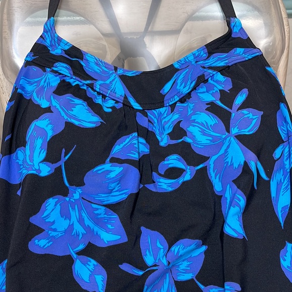LANDS’ END BLOUSON TANKINI SWIM TOP WITH AQUA BLUE & PURLE FLORAL PRINT - Picture 3 of 8